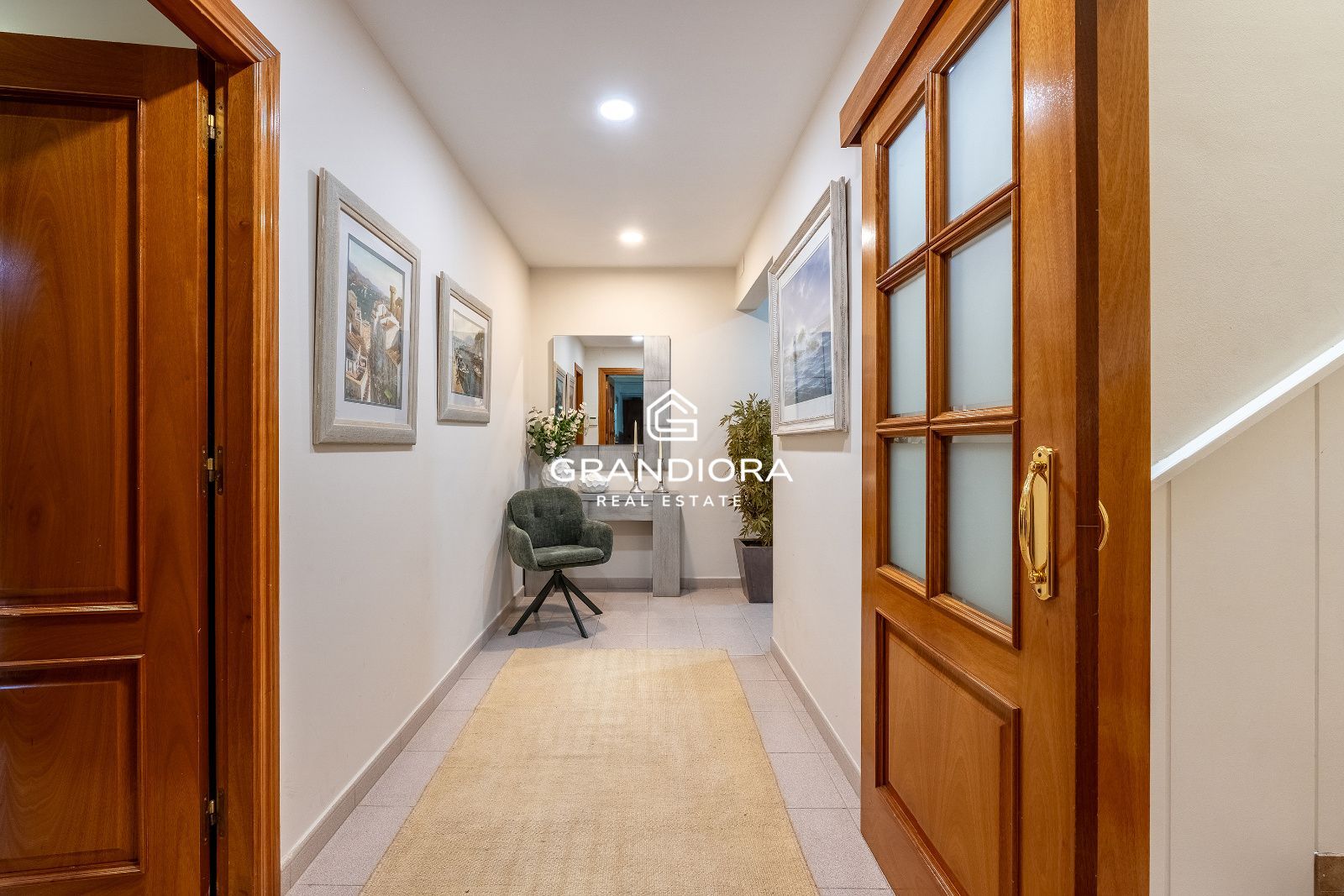 Exclusiva villa con piscina y amplios jardines en La Roca del Vallès - Imagen 46