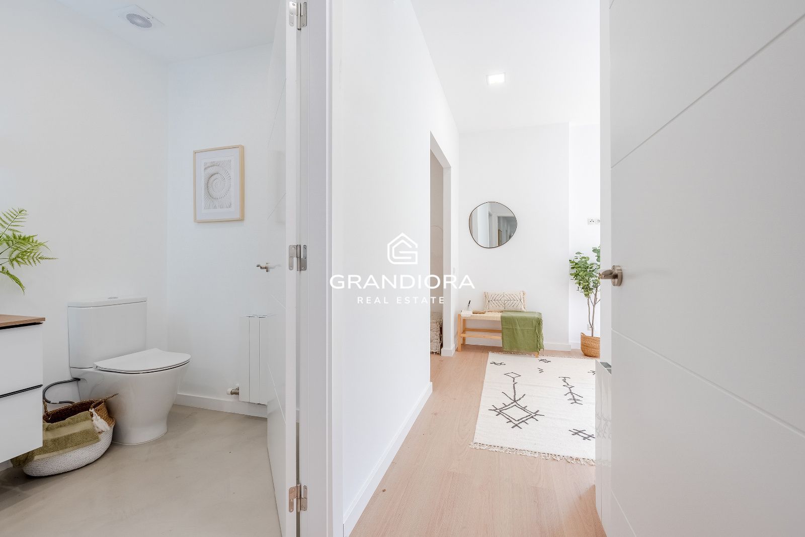 Exclusiva villa con jardín y piscina privada en una de las mejores zonas de Alella - Imagen 24