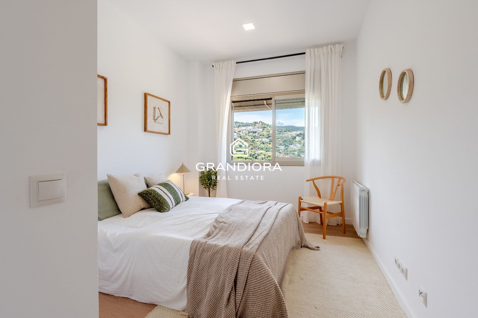 Exclusiva villa con jardín y piscina privada en una de las mejores zonas de Alella - Imagen 30