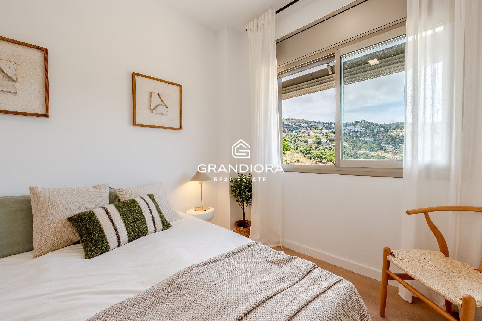 Exclusiva villa con jardín y piscina privada en una de las mejores zonas de Alella - Imagen 32
