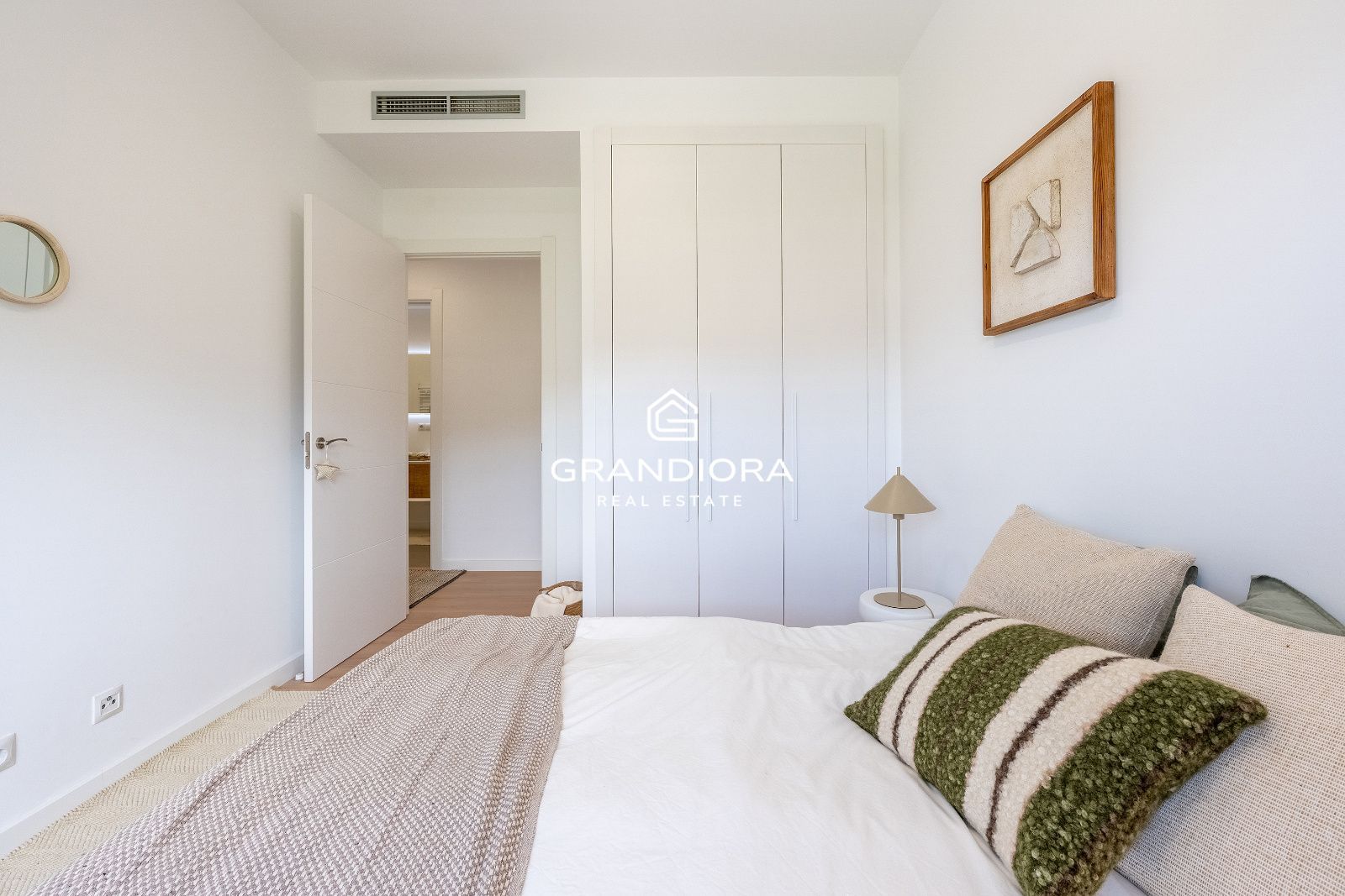 Exclusiva villa con jardín y piscina privada en una de las mejores zonas de Alella - Imagen 33