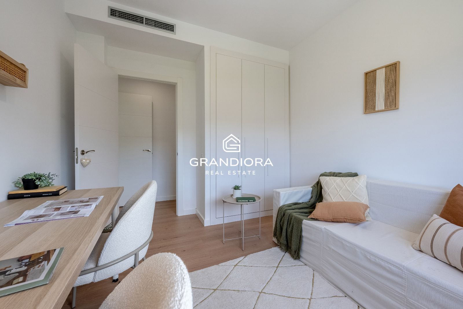 Exclusiva villa con jardín y piscina privada en una de las mejores zonas de Alella - Imagen 39