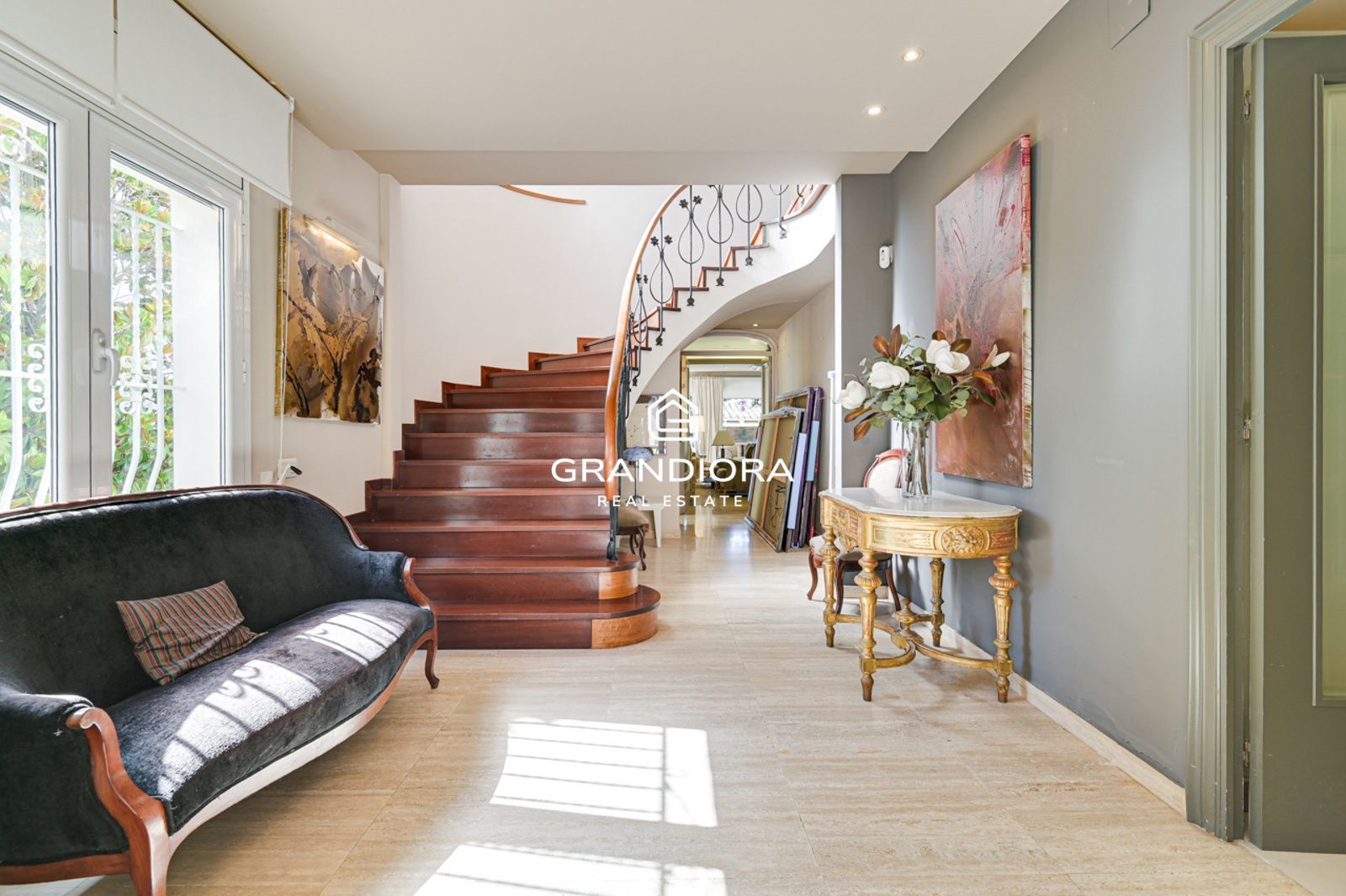 Exclusiva villa con piscina y gran parcela de 1.400 m² en el Maresme - Imagen 9