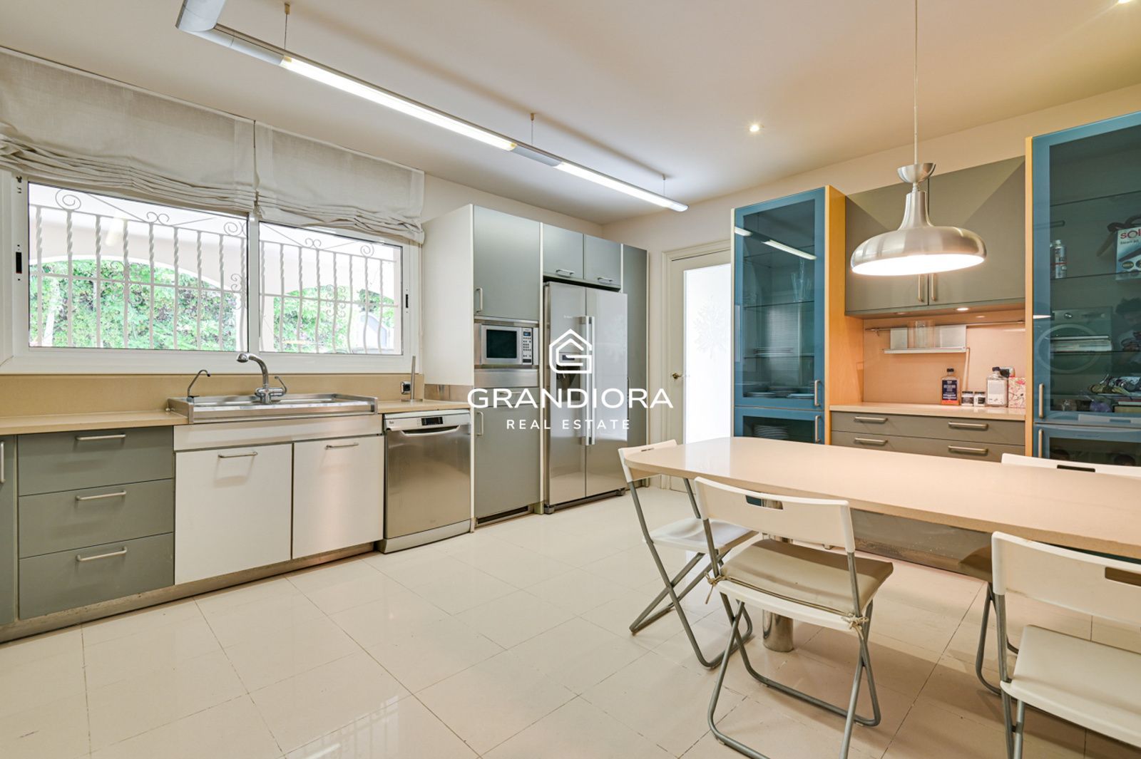 Exclusiva villa con piscina y gran parcela de 1.400 m² en el Maresme - Imagen 32