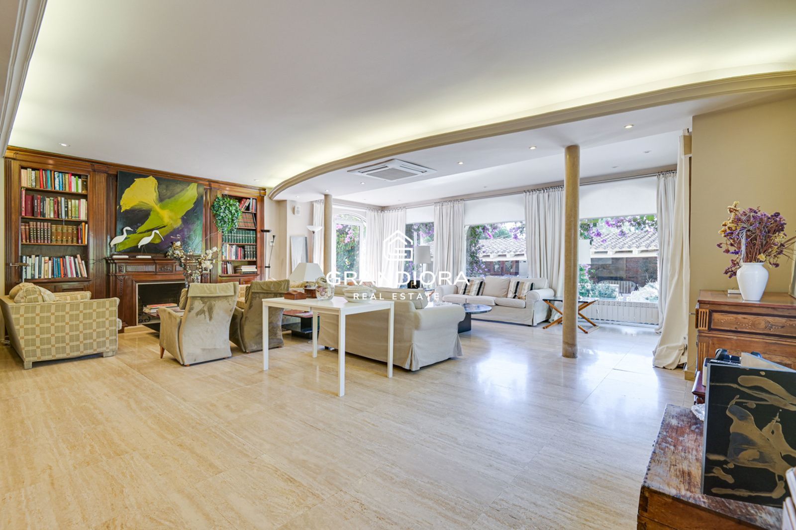 Exclusiva villa con piscina y gran parcela de 1.400 m² en el Maresme - Imagen 21