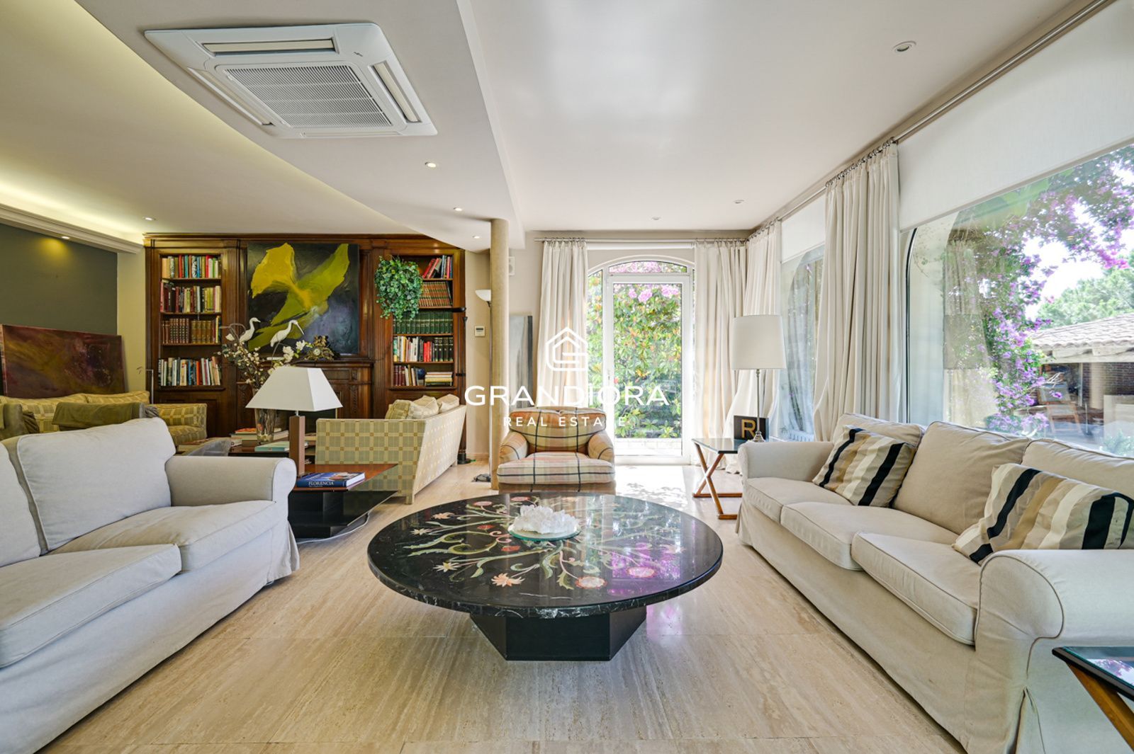 Exclusiva villa con piscina y gran parcela de 1.400 m² en el Maresme - Imagen 23