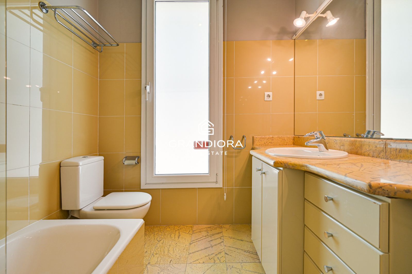 Exclusiva villa con piscina y gran parcela de 1.400 m² en el Maresme - Imagen 27