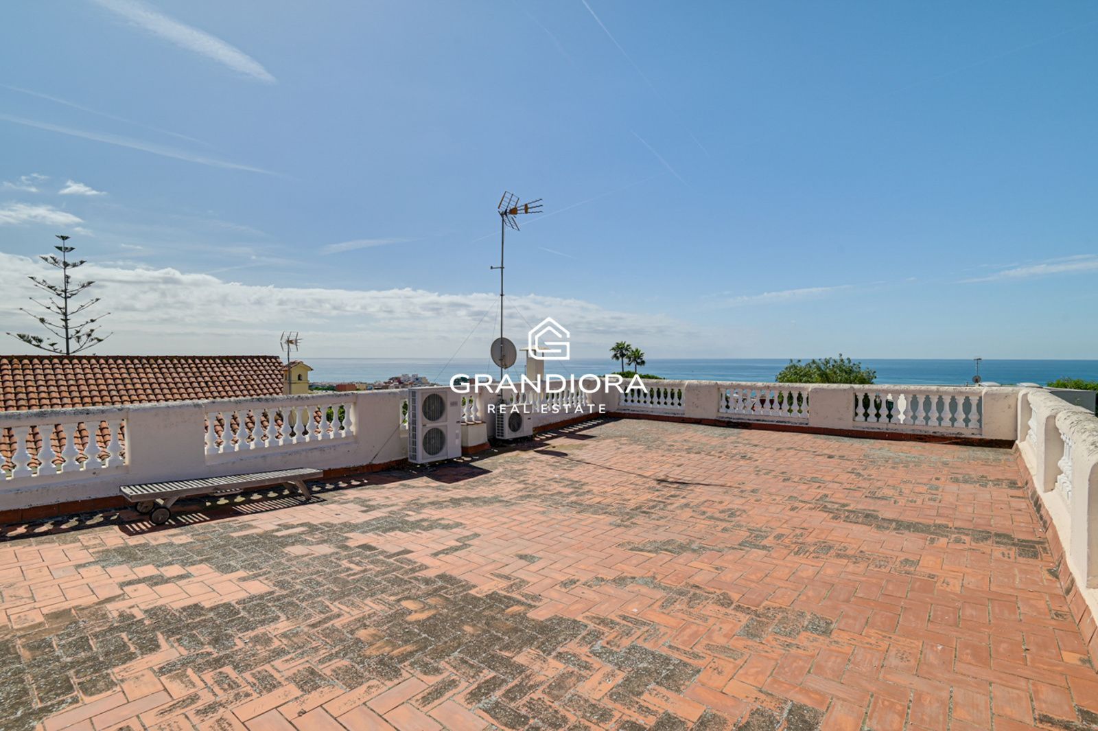 Exclusiva villa con piscina y gran parcela de 1.400 m² en el Maresme - Imagen 49