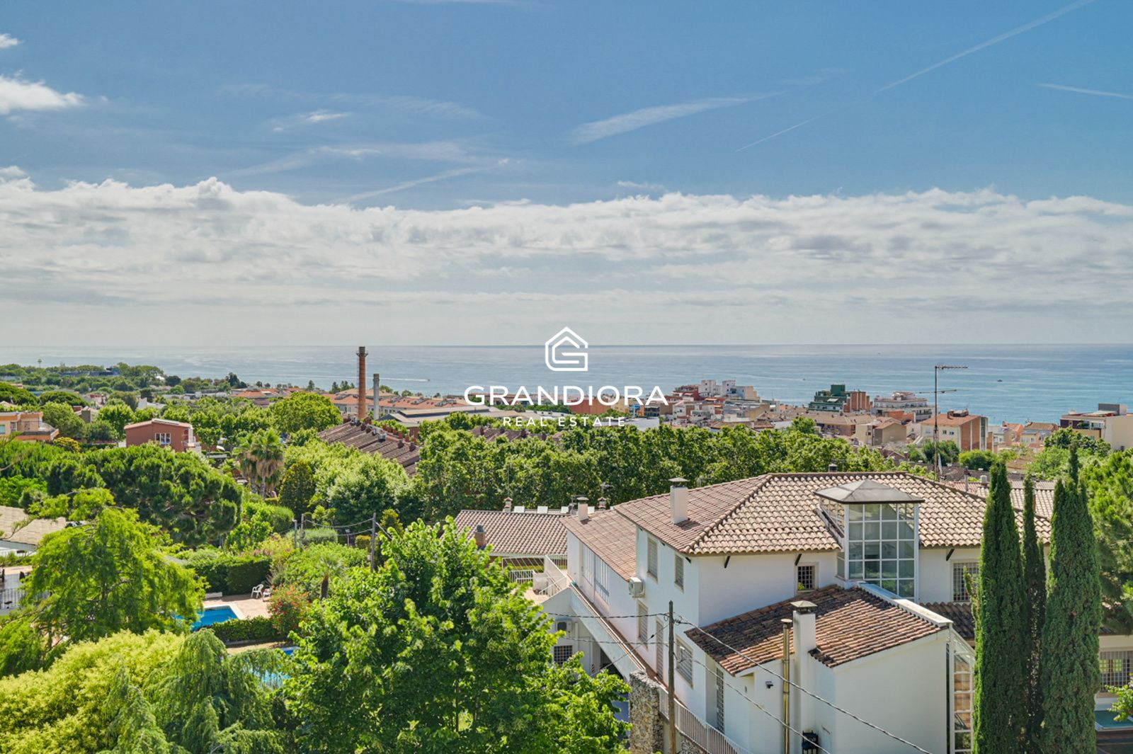Exclusiva villa con piscina y gran parcela de 1.400 m² en el Maresme - Imagen 6