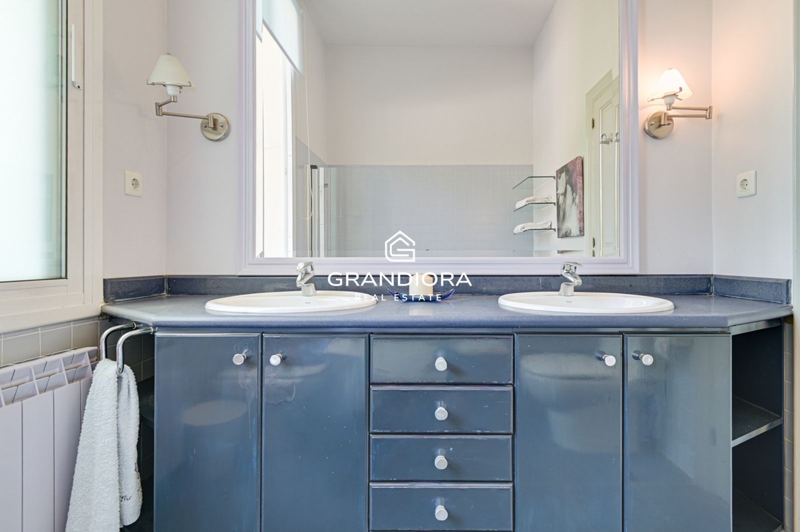 Exclusiva villa con piscina y gran parcela de 1.400 m² en el Maresme - Imagen 35