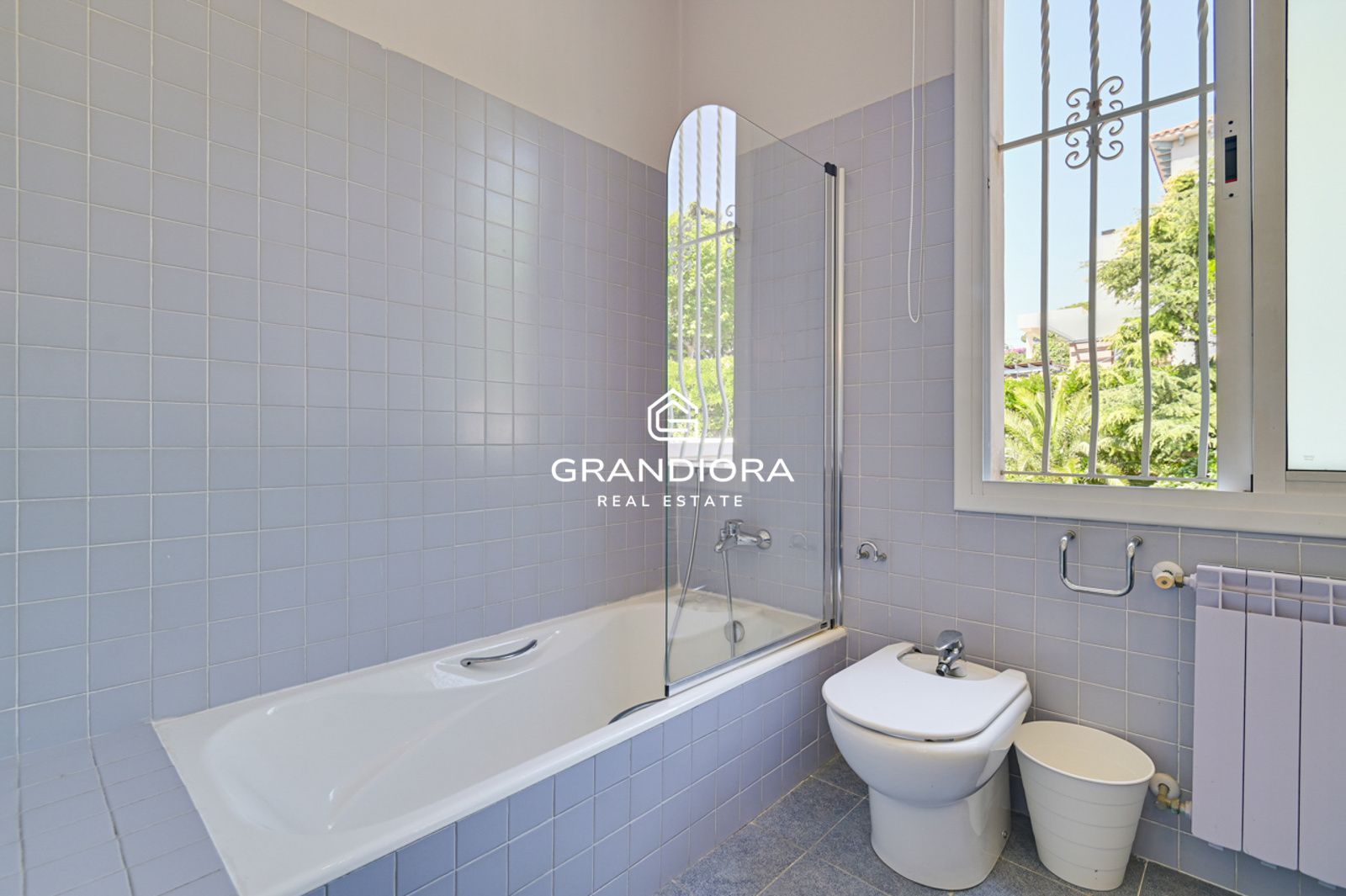 Exclusiva villa con piscina y gran parcela de 1.400 m² en el Maresme - Imagen 36