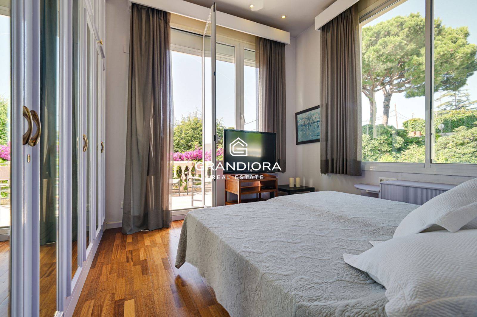 Exclusiva villa con piscina y gran parcela de 1.400 m² en el Maresme - Imagen 18