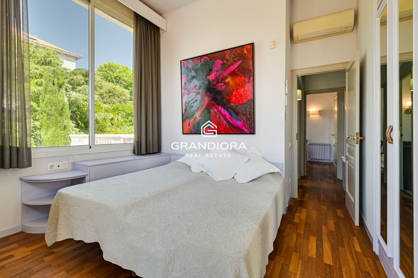 Exclusiva villa con piscina y gran parcela de 1.400 m² en el Maresme - Imagen 17