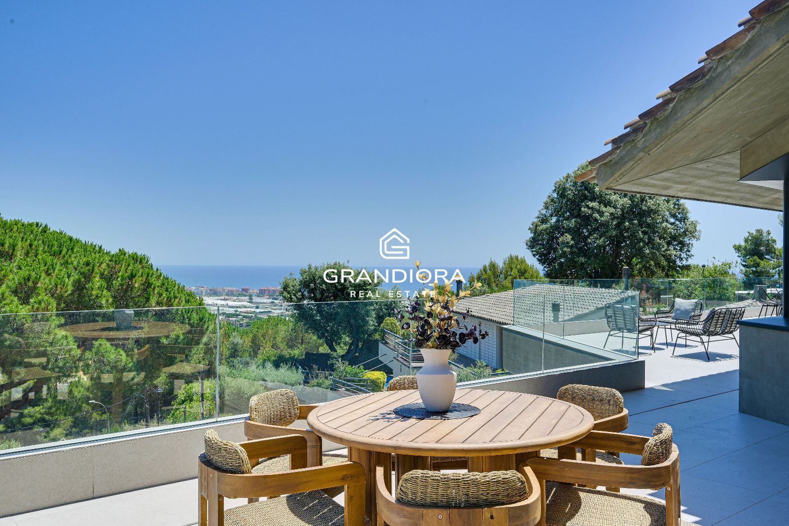 Villa de lujo con piscina y jardín de 1.700 m²  en Premià de Dalt - Imagen 3