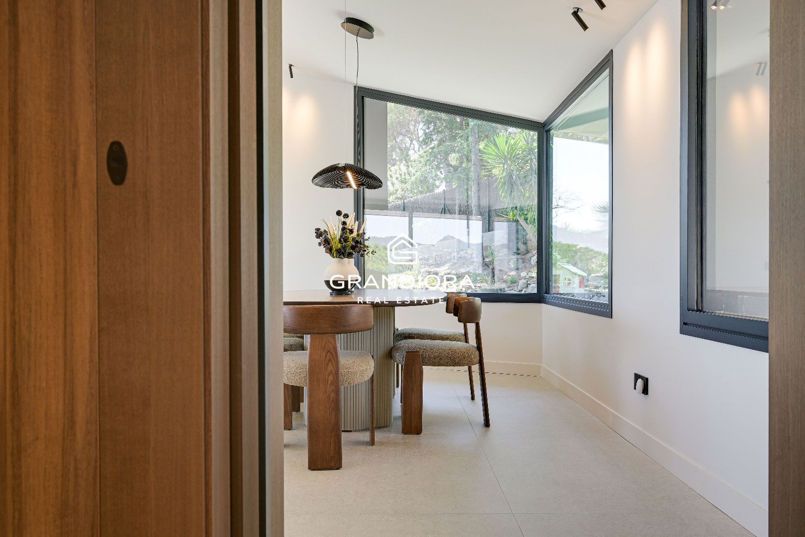 Villa de lujo con piscina y jardín de 1.700 m²  en Premià de Dalt - Imagen 9