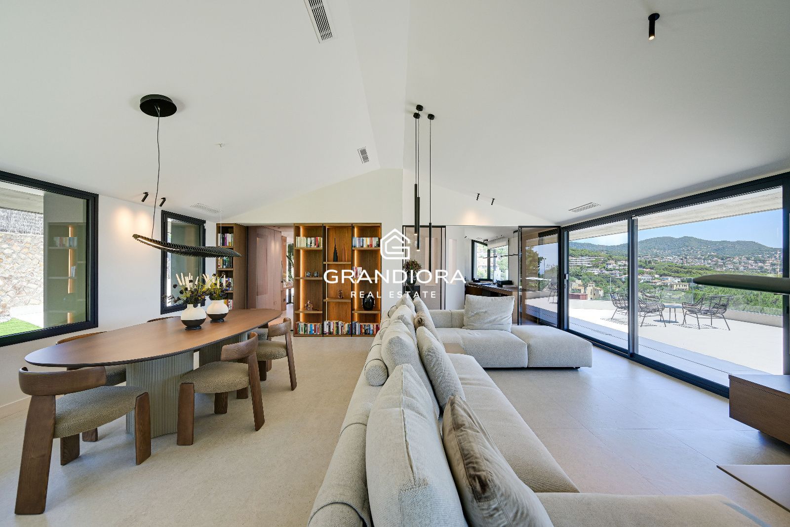 Villa de lujo con piscina y jardín de 1.700 m²  en Premià de Dalt - Imagen 12