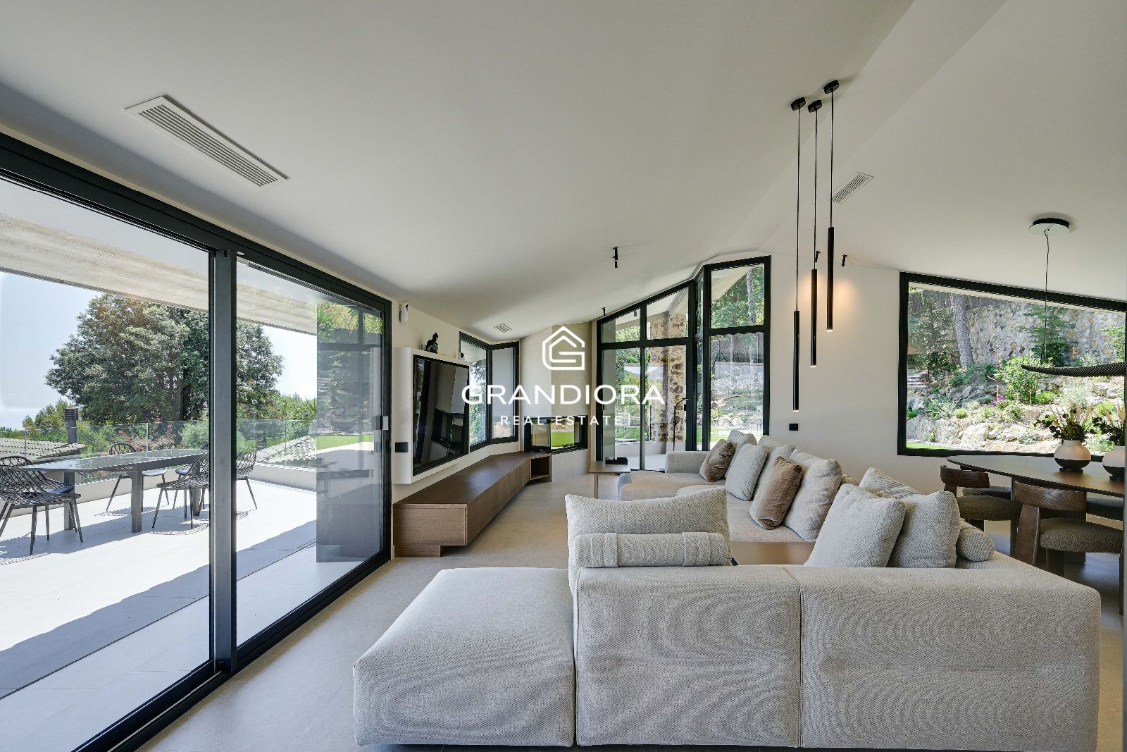 Villa de lujo con piscina y jardín de 1.700 m²  en Premià de Dalt - Imagen 14