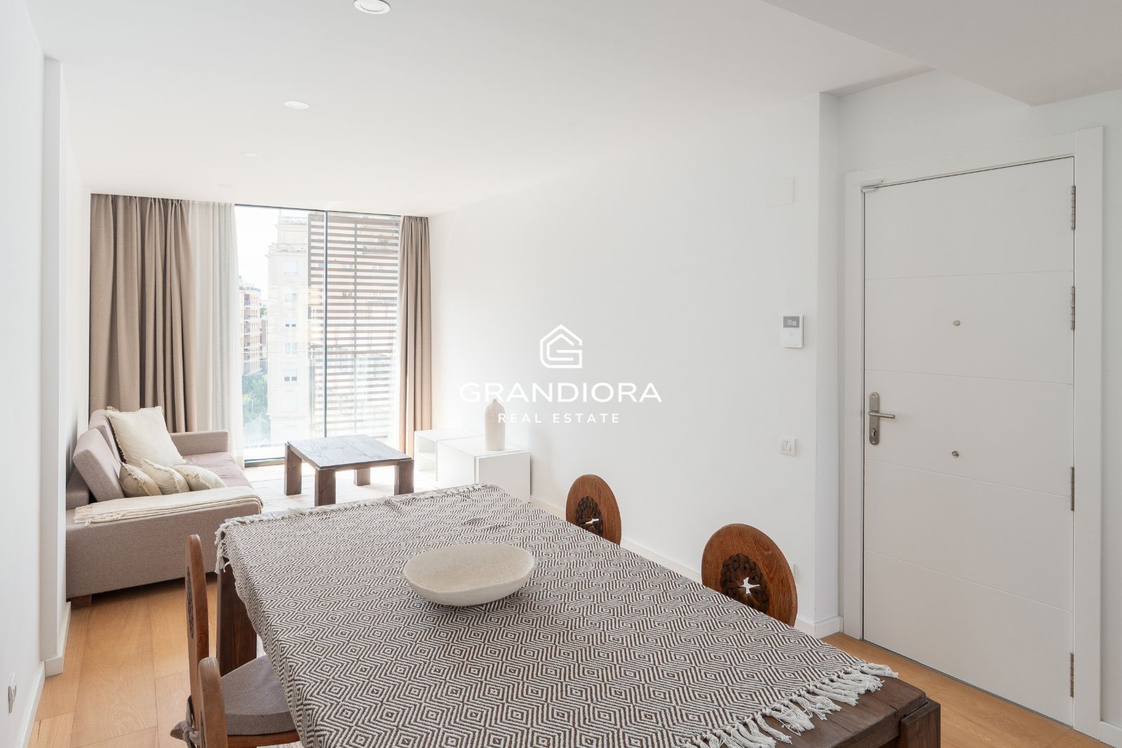 Ático dúplex con piscina privada en Sarrià-Sant Gervasi - Imagen 11