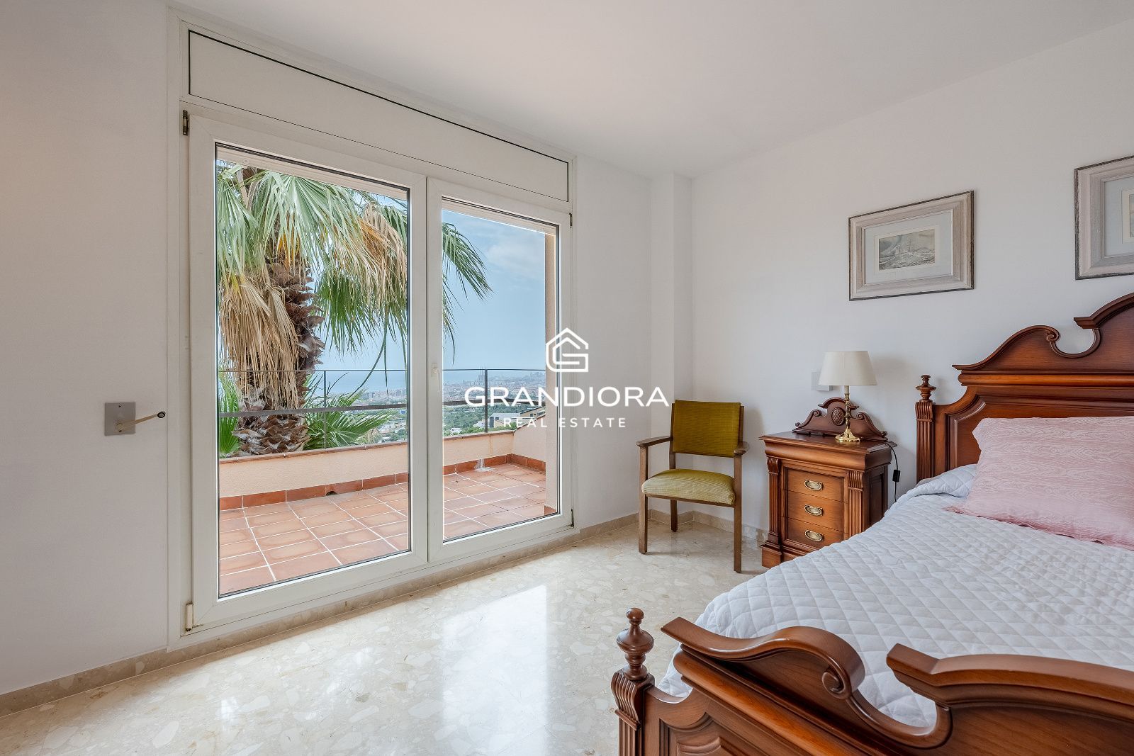 Villa independiente con vistas al mar, de 767 m² con jardín y piscina en el Maresme - Imagen 31