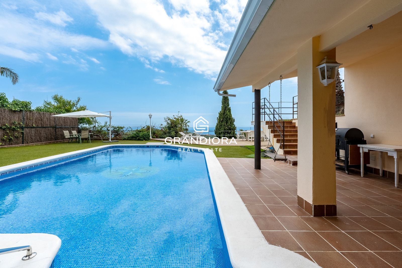 Villa independiente con vistas al mar, de 767 m² con jardín y piscina en el Maresme - Imagen 50