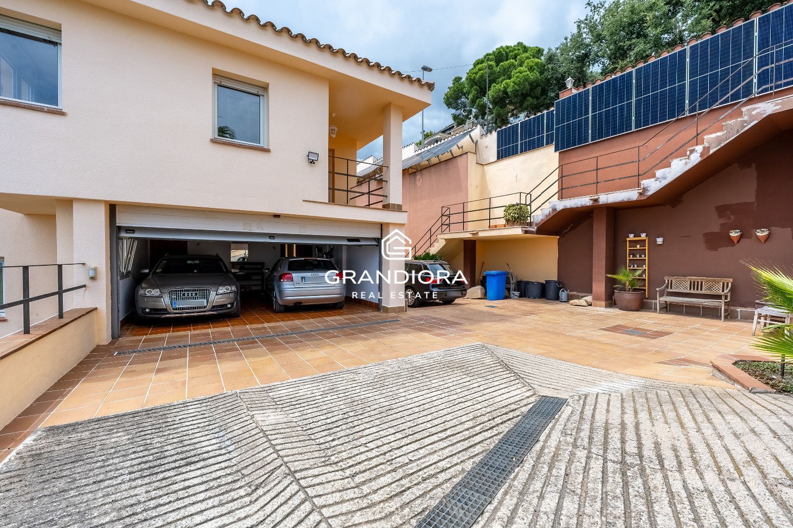Villa independiente con vistas al mar, de 767 m² con jardín y piscina en el Maresme - Imagen 53