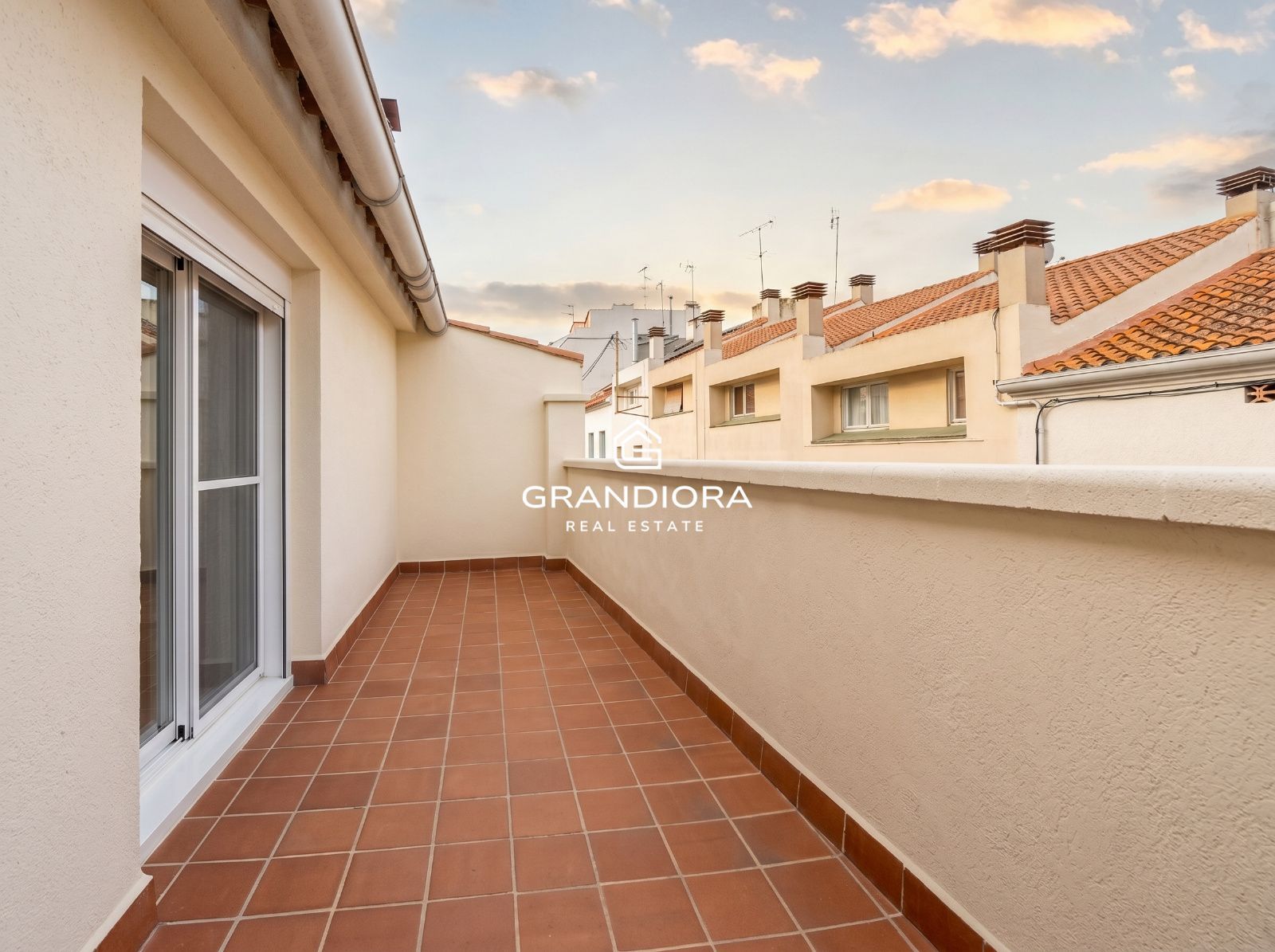 Casa familiar de 4 habitaciones y con amplia terraza en Argentona - Imagen 15