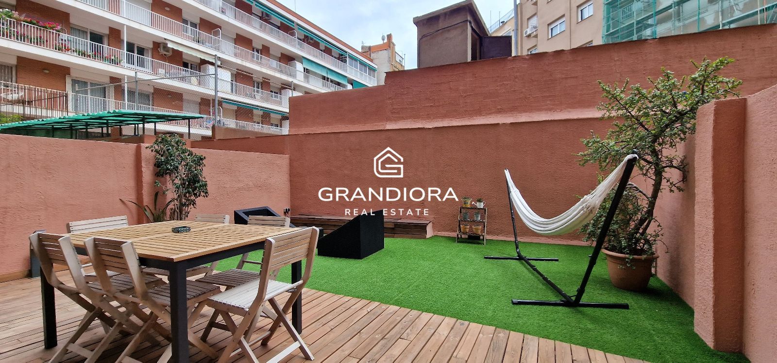 Piso con espectacular terraza de 40m² en Sant Antoni - Imagen 2