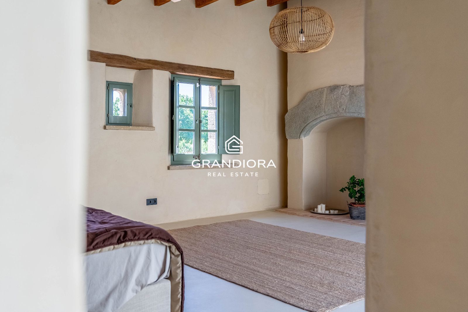 Exclusiva masía catalana en Alella con impresionantes vistas al mar - Imagen 36