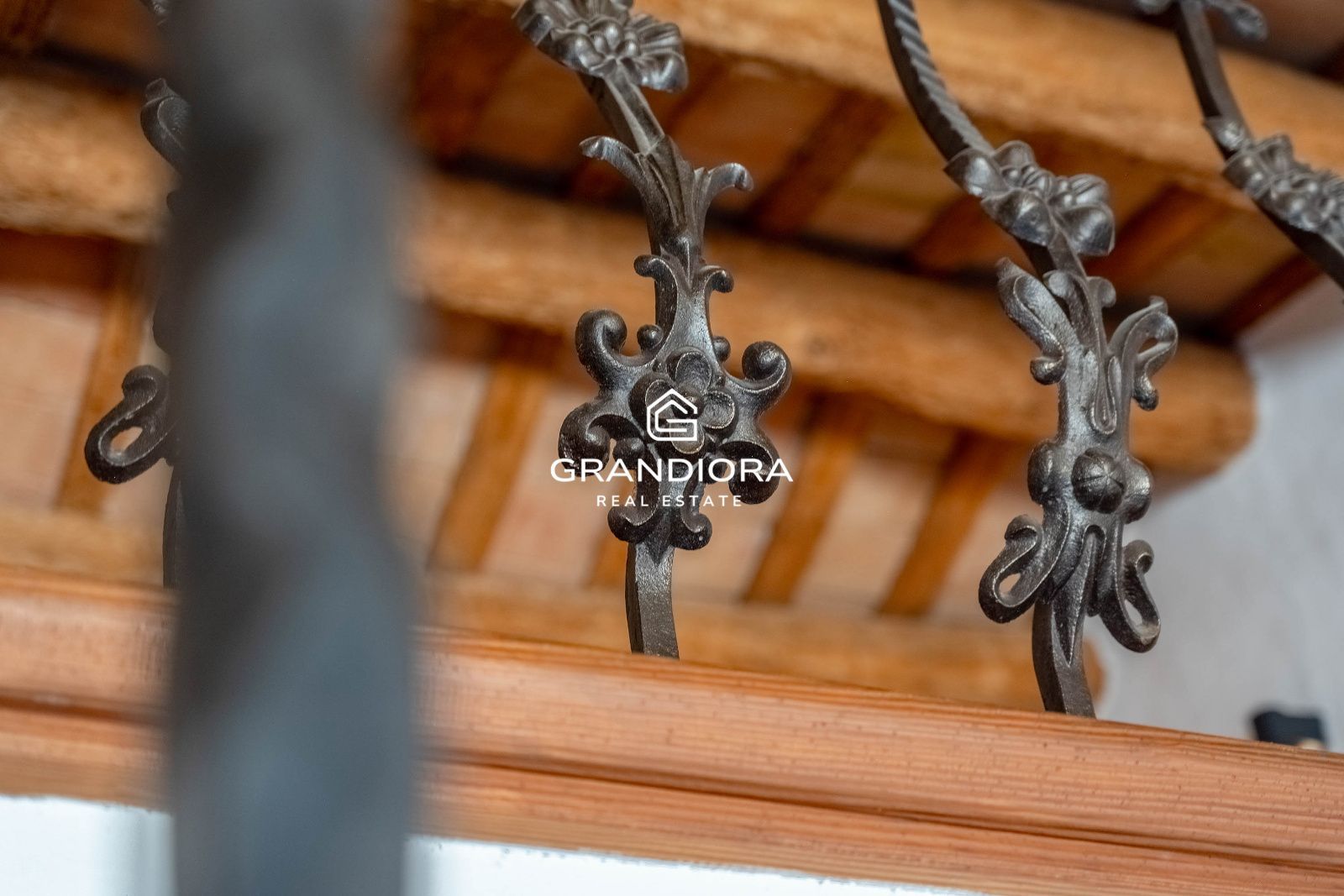 Exclusiva masía catalana en Alella con impresionantes vistas al mar - Imagen 55