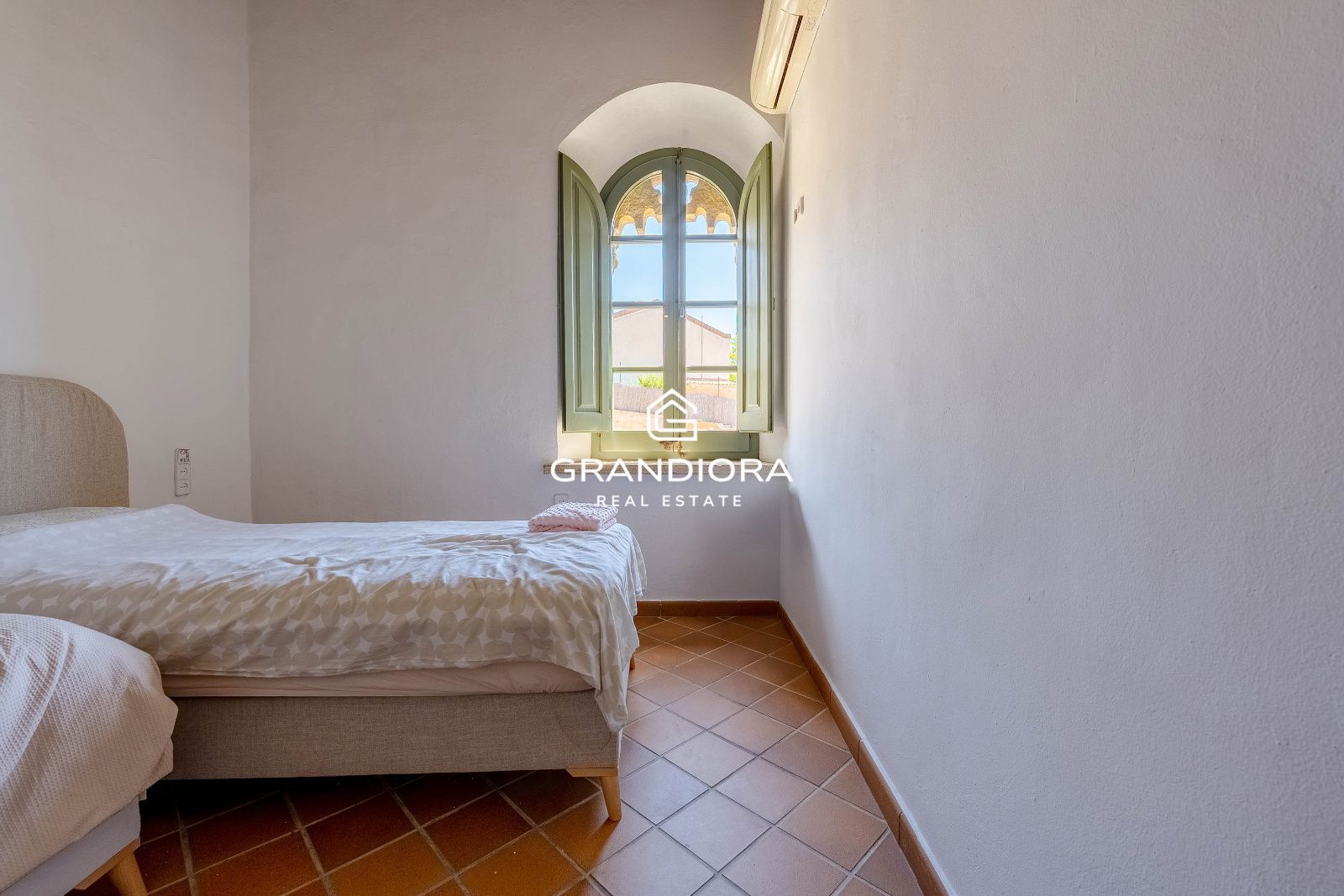 Exclusiva masía catalana en Alella con impresionantes vistas al mar - Imagen 61