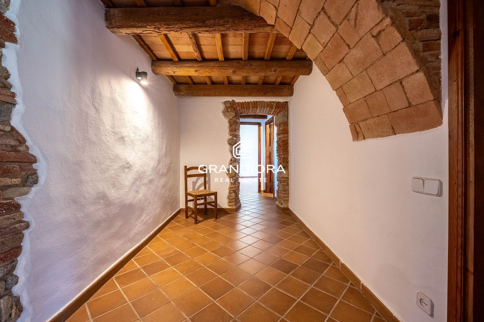 Exclusiva masía catalana en Alella con impresionantes vistas al mar - Imagen 67