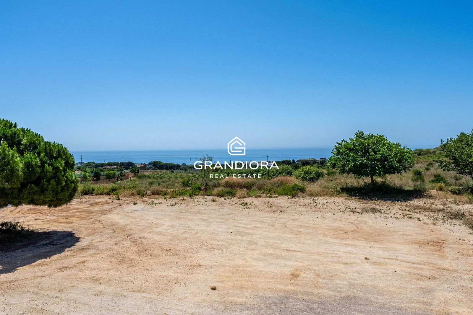 Exclusiva masía catalana en Alella con impresionantes vistas al mar - Imagen 77