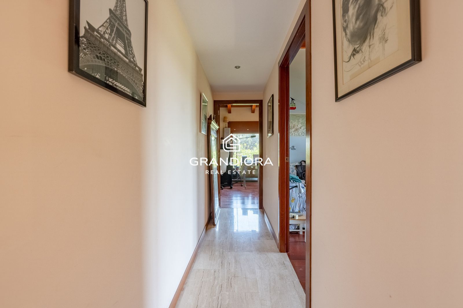 Exclusiva casa con jardín y amplias terrazas en Arenys de Munt - Imagen 19
