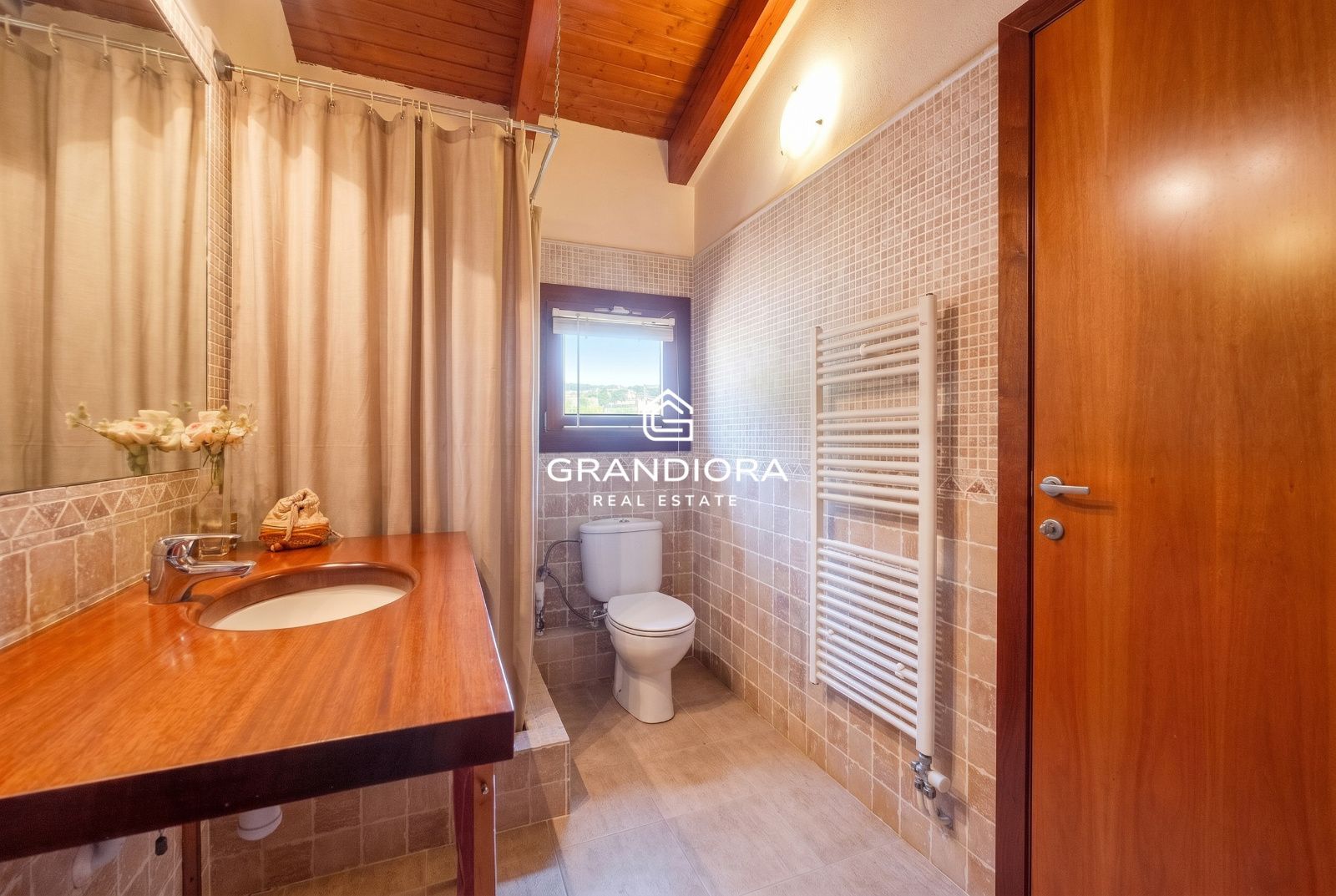 Exclusiva casa con jardín y amplias terrazas en Arenys de Munt - Imagen 28