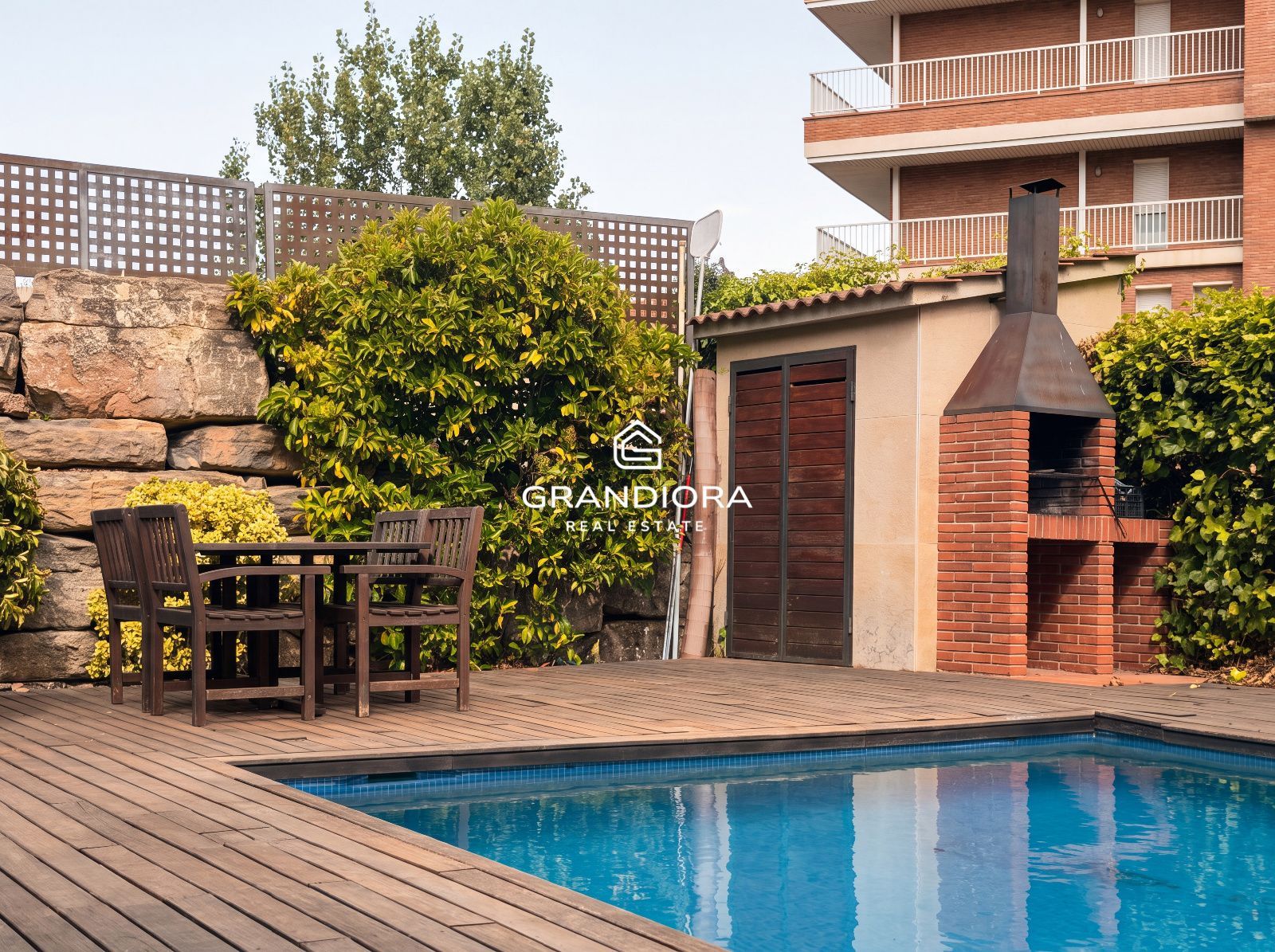 Un hogar de lujo entre la naturaleza y la montaña con piscina privada - Imagen 14