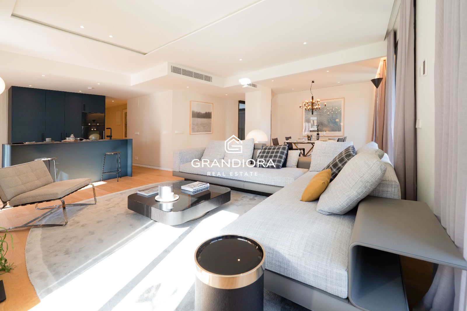 Espectacular Atico con piscina privada de Obra nueva, en situación Prime - Imagen 9