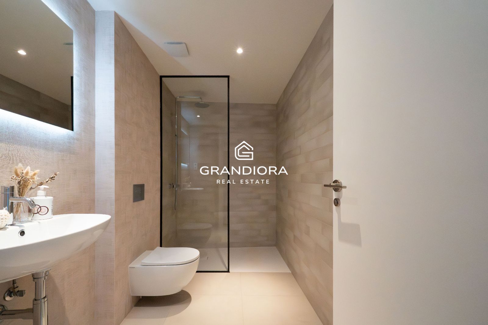 Espectacular Atico con piscina privada de Obra nueva, en situación Prime - Imagen 41