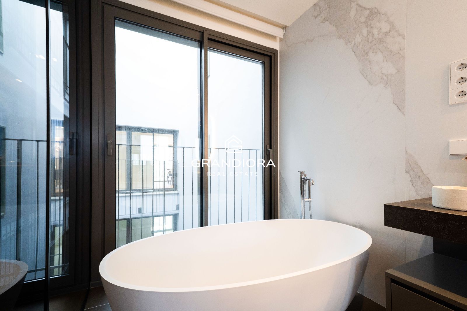 Espectacular Atico con piscina privada de Obra nueva, en situación Prime - Imagen 31
