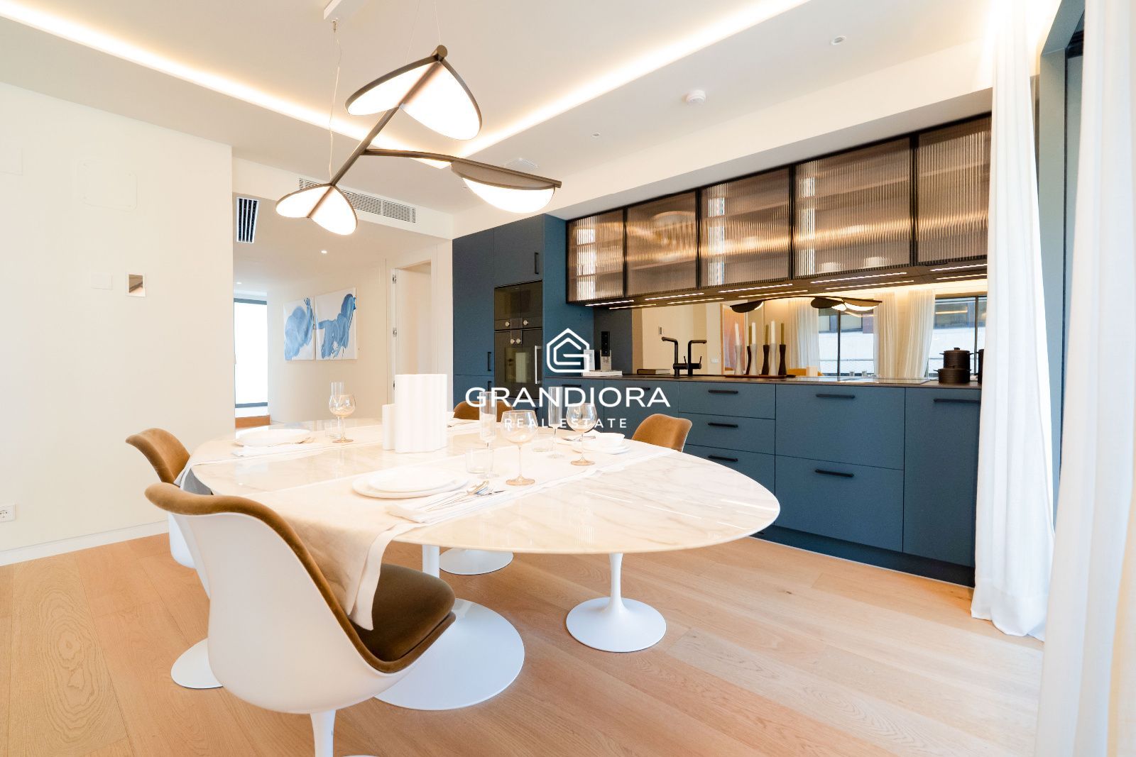 Precioso piso alto de Obra nueva en ubicación Prime - Imagen 4