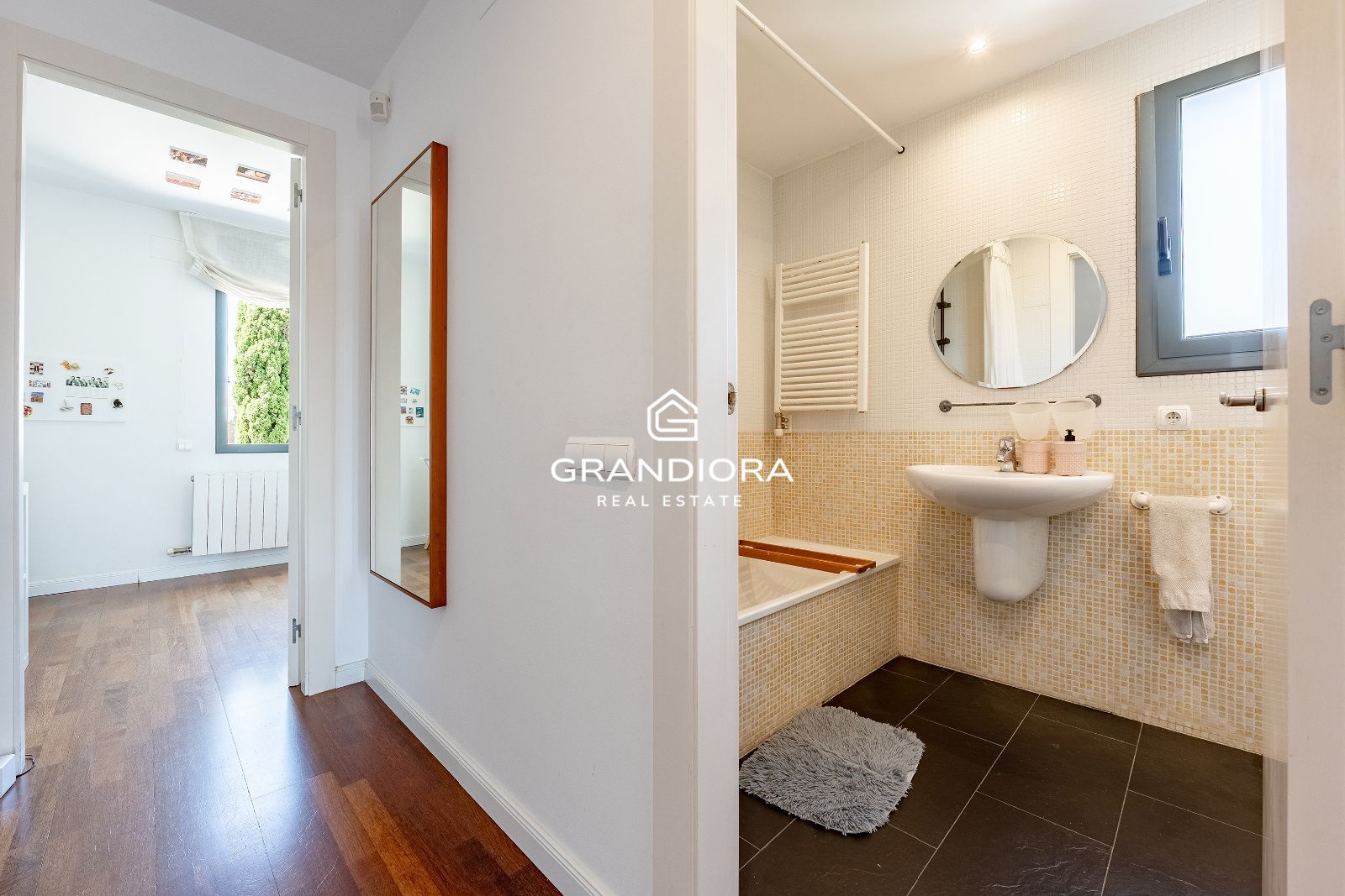 Casa en alquiler en Tiana con jardín, piscina y vistas al mar - Imagen 14