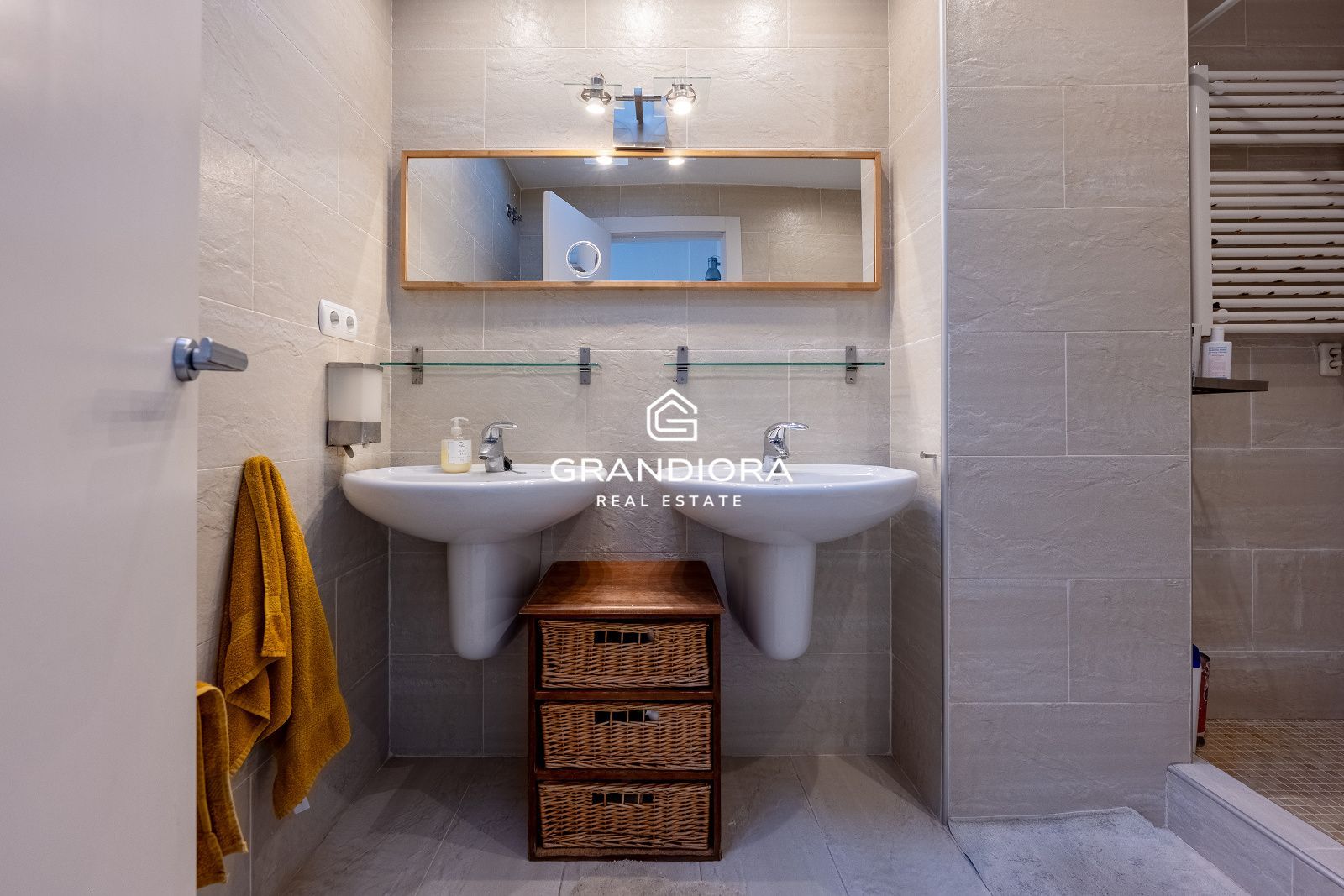 Casa en alquiler en Tiana con jardín, piscina y vistas al mar - Imagen 26