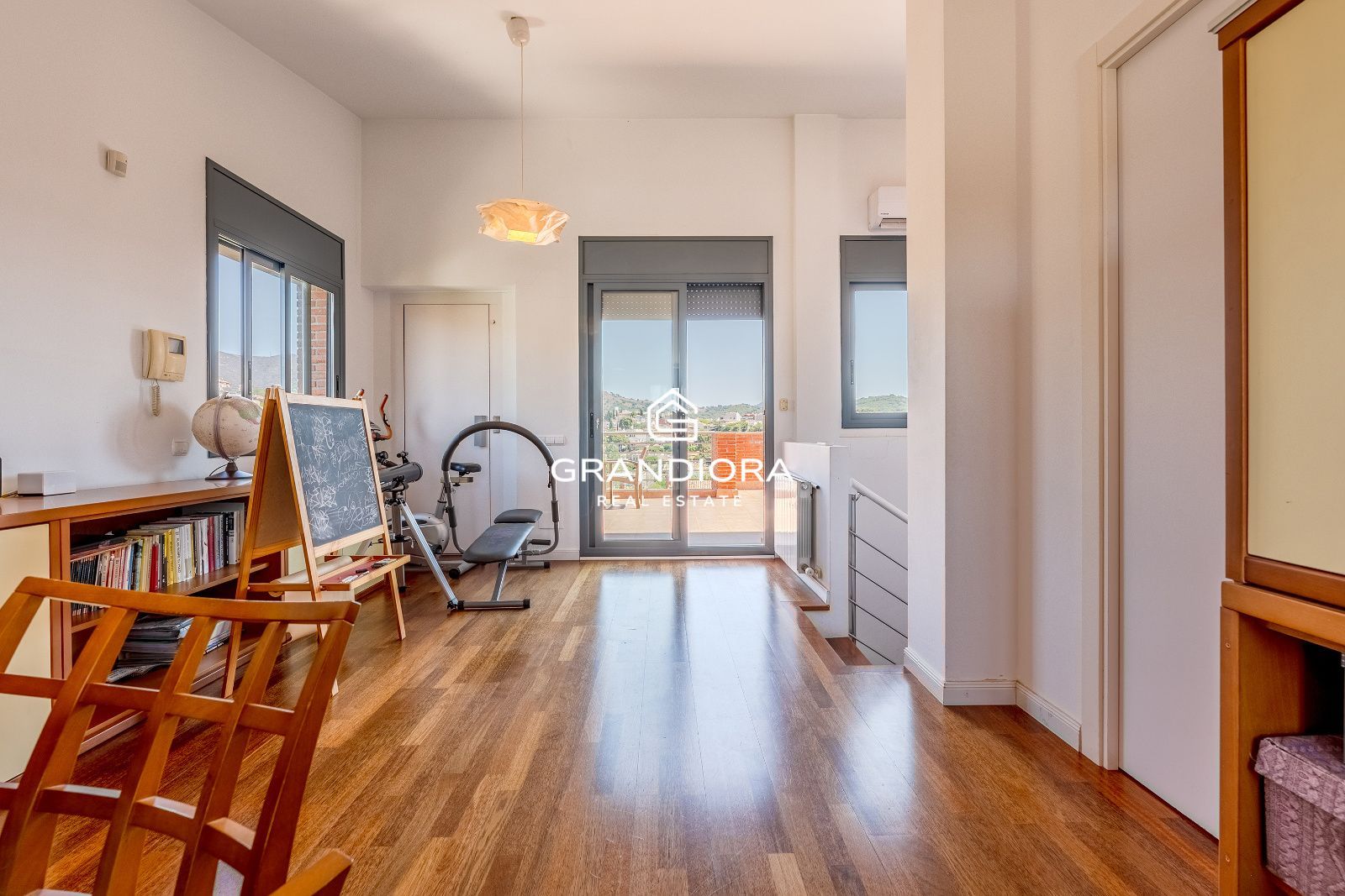 Casa en alquiler en Tiana con jardín, piscina y vistas al mar - Imagen 34