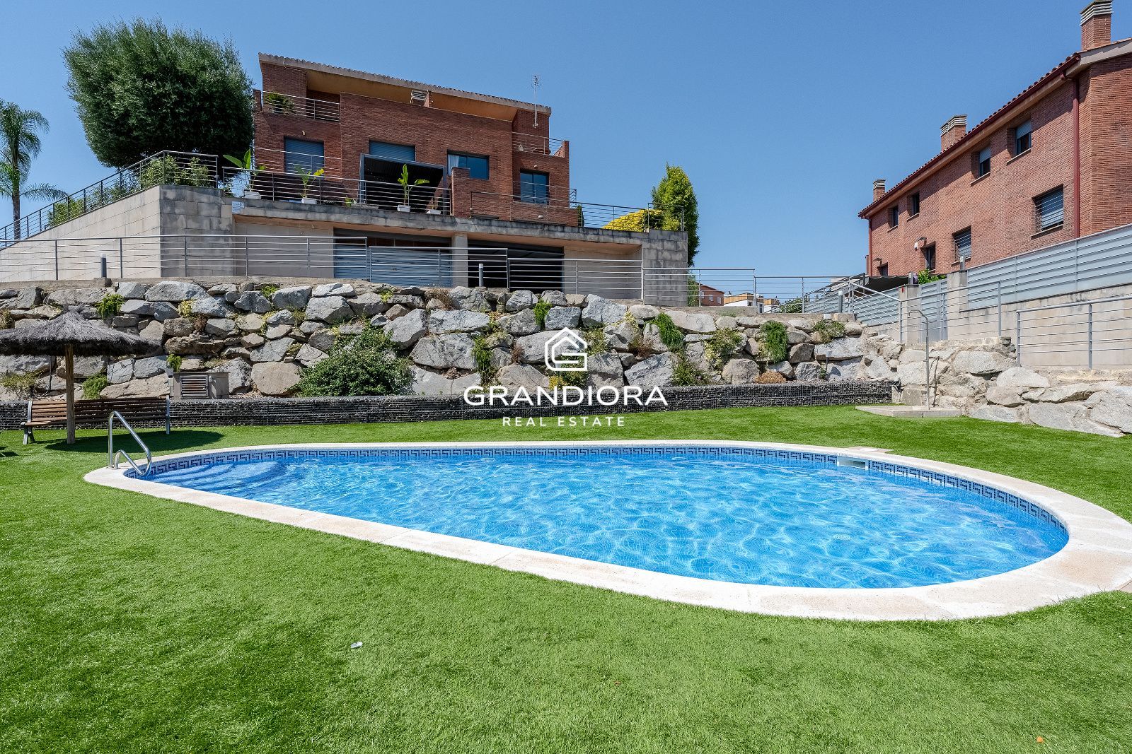 Casa en alquiler en Tiana con jardín, piscina y vistas al mar - Imagen 51