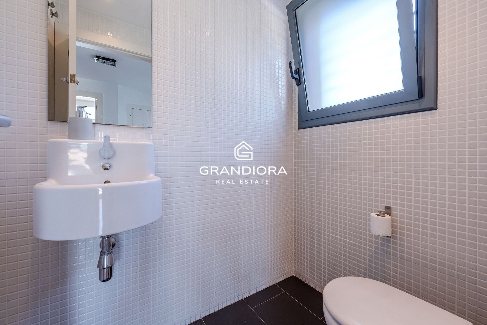 Casa en alquiler en Tiana con jardín, piscina y vistas al mar - Imagen 47