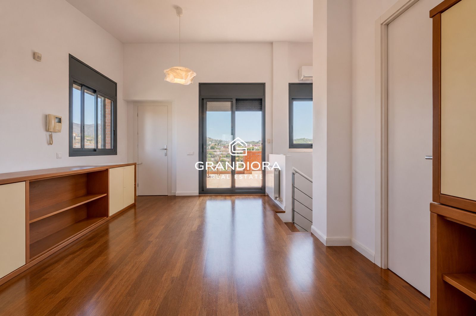 Casa en alquiler en Tiana con jardín, piscina y vistas al mar - Imagen 35