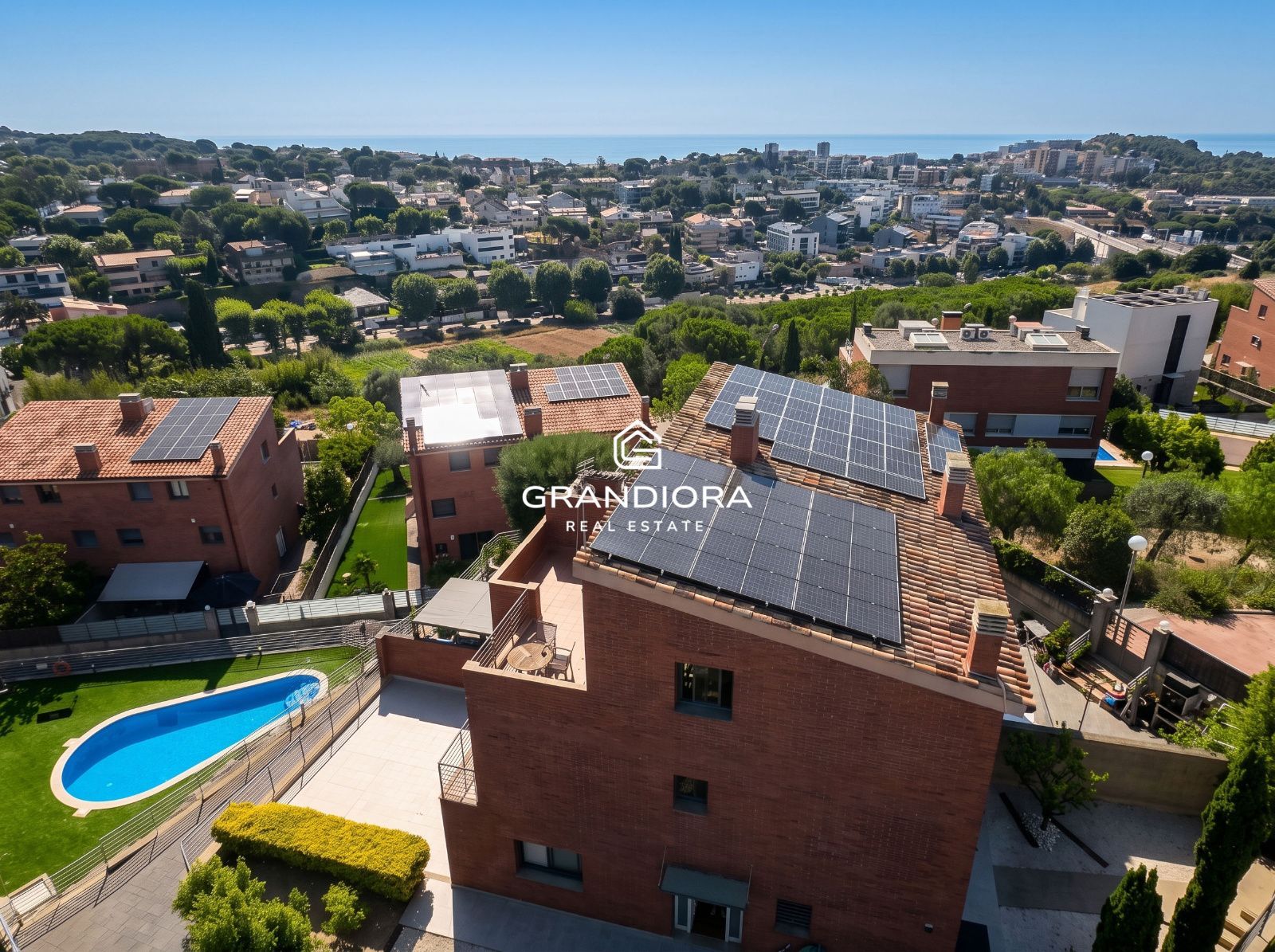 Casa en alquiler en Tiana con jardín, piscina y vistas al mar - Imagen 54
