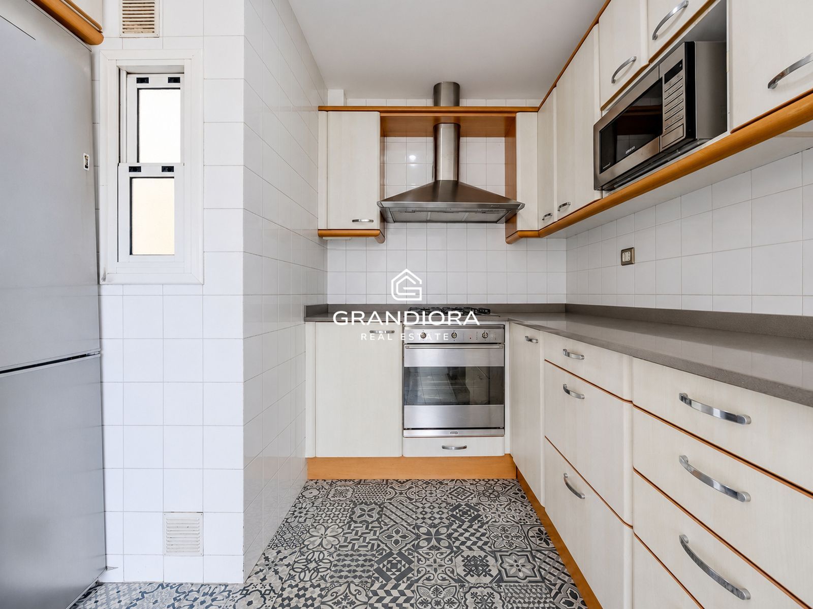 Exclusivo ático con terraza y vistas panorámicas a toda Barcelona - Imagen 20