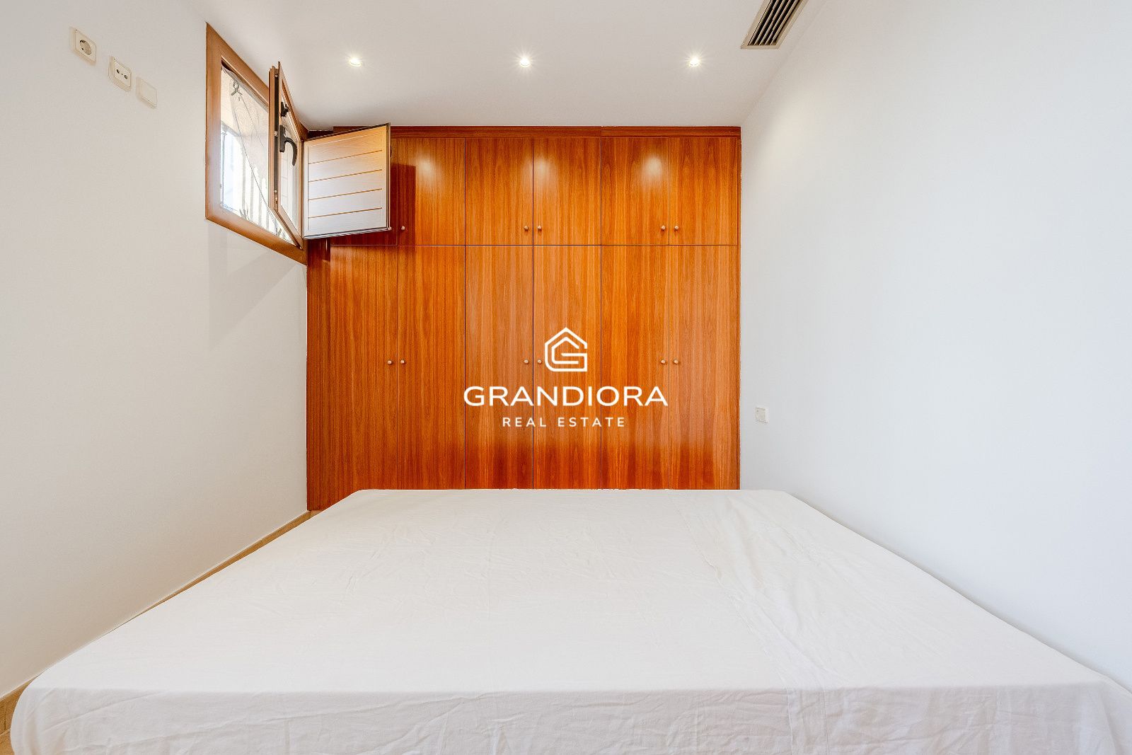 Exclusiva planta baja con espectacular terraza de 70 m² en el centro de Arenys de Mar - Imagen 23