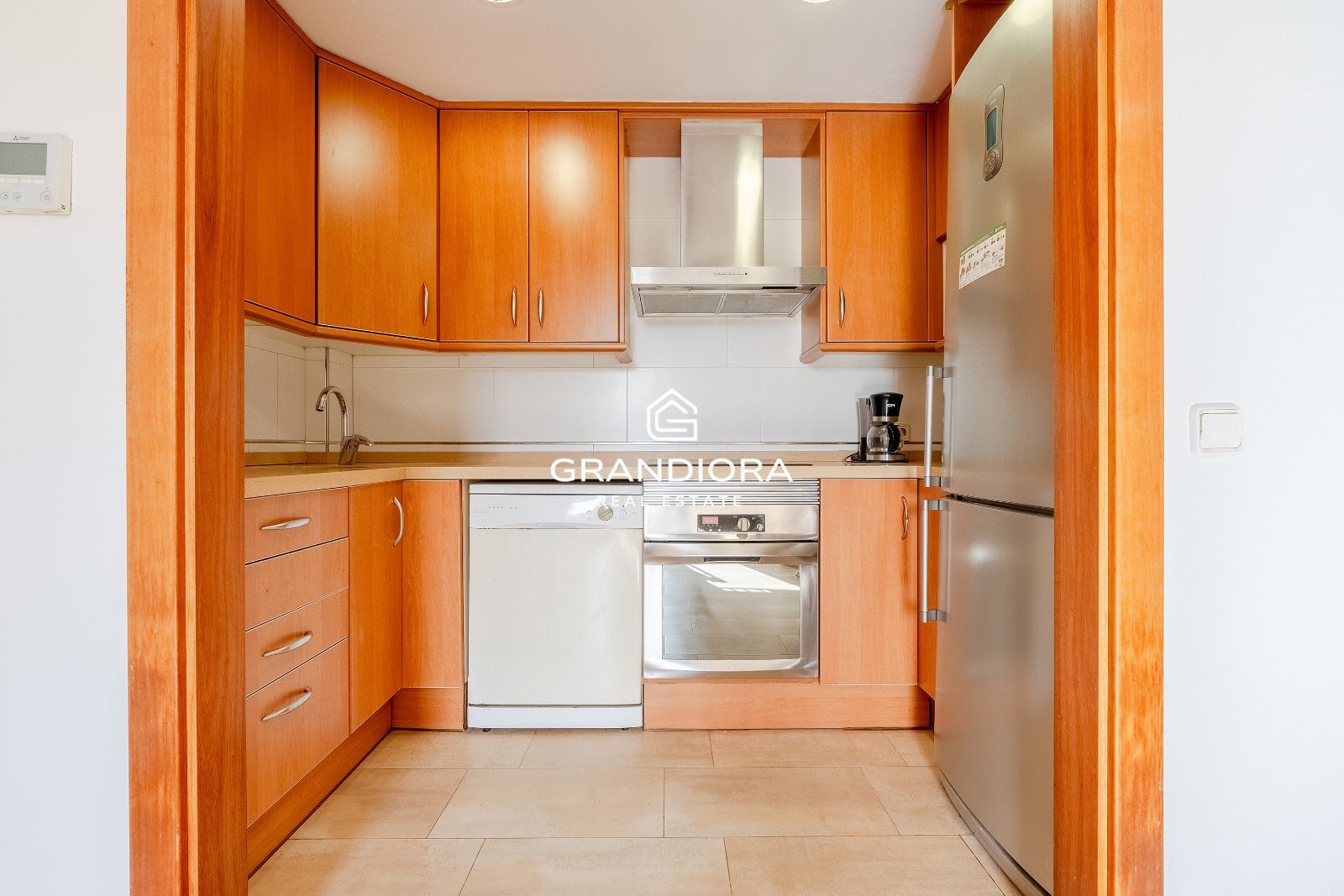 Exclusiva planta baja con espectacular terraza de 70 m² en el centro de Arenys de Mar - Imagen 8