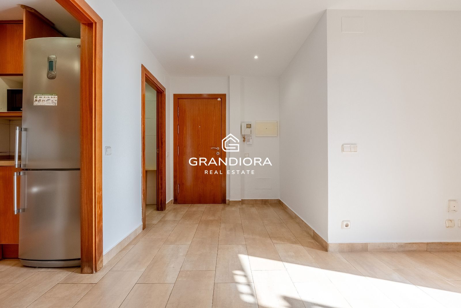 Exclusiva planta baja con espectacular terraza de 70 m² en el centro de Arenys de Mar - Imagen 12